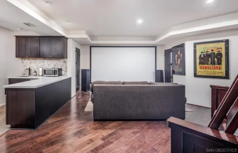 $6,750,000 | 5390 Carlsbad Boulevard, Carlsbad, CA 92008