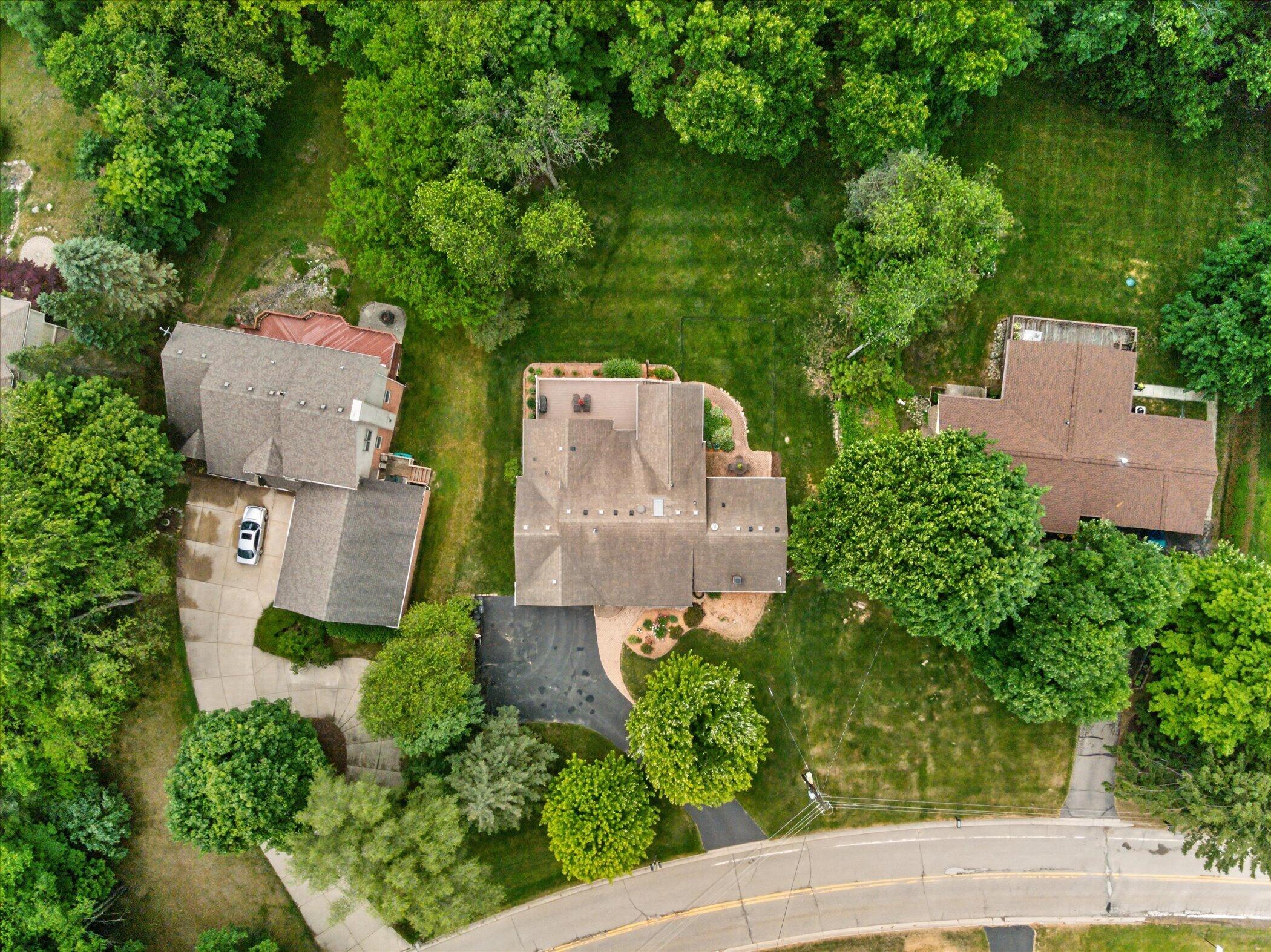 2801 North Tipsico Lake Road Hartland, MI 48353 - Photo 71 of 77 71-2801-N-Tipsico-Lake-Rd-WindowStill