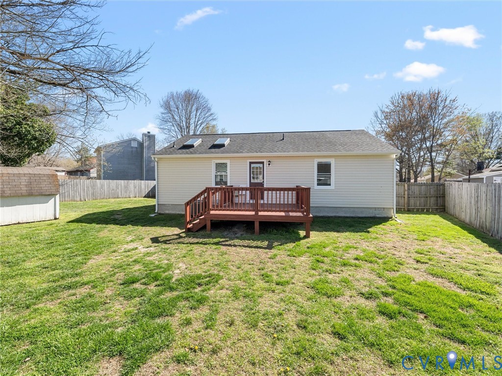 12206 Timber Trail Drive Midlothian, VA 23112 - Photo 33 of 40 a view of a house with backyard and sitting area