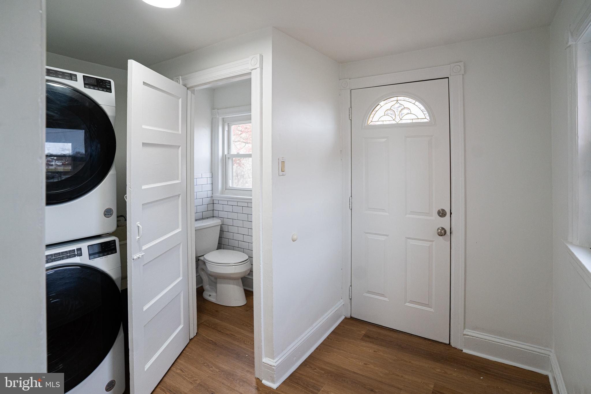 2540 East County Line Road Ardmore, PA 19003 - Photo 20 of 22 a bathroom with a toilet and a shower