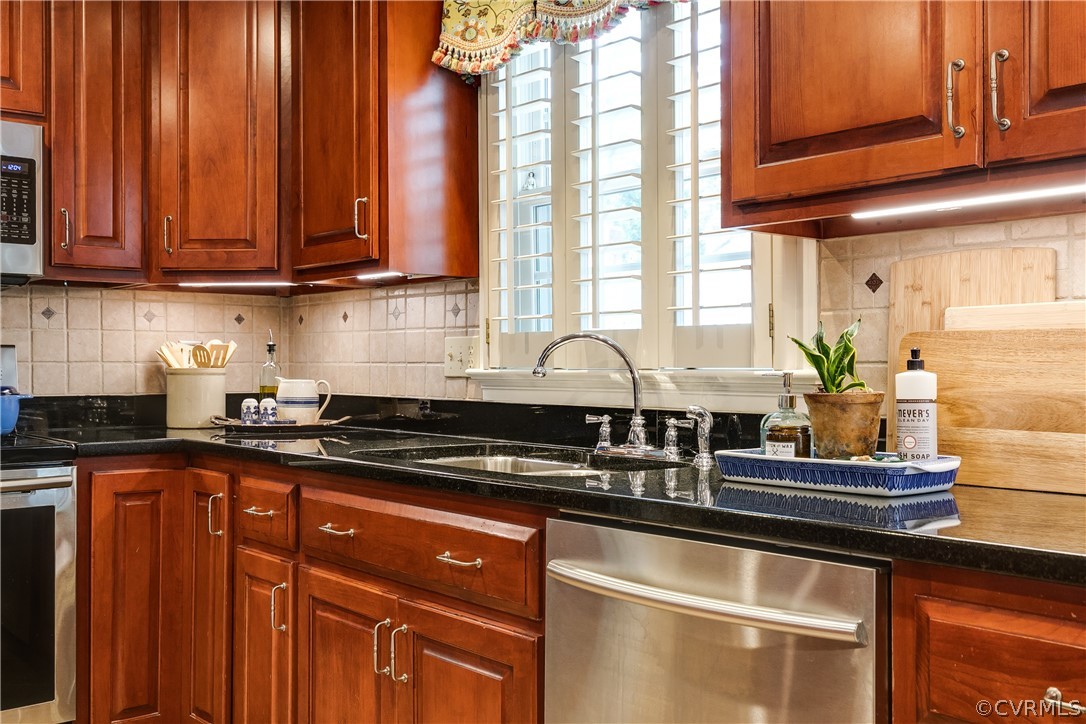 520 Greene Ridge Road Henrico, VA 23229 - Photo 13 of 50 Kitchen sink