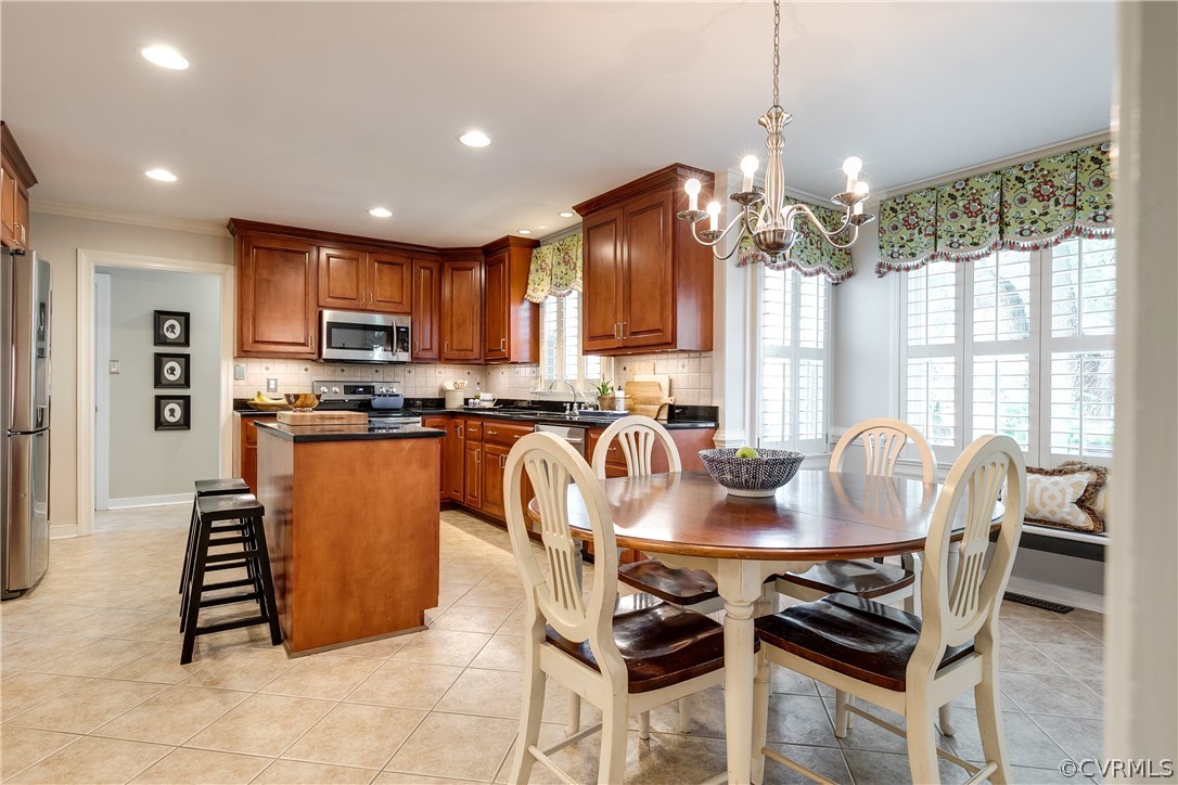 520 Greene Ridge Road Henrico, VA 23229 - Photo 10 of 50 Eat-in Kitchen