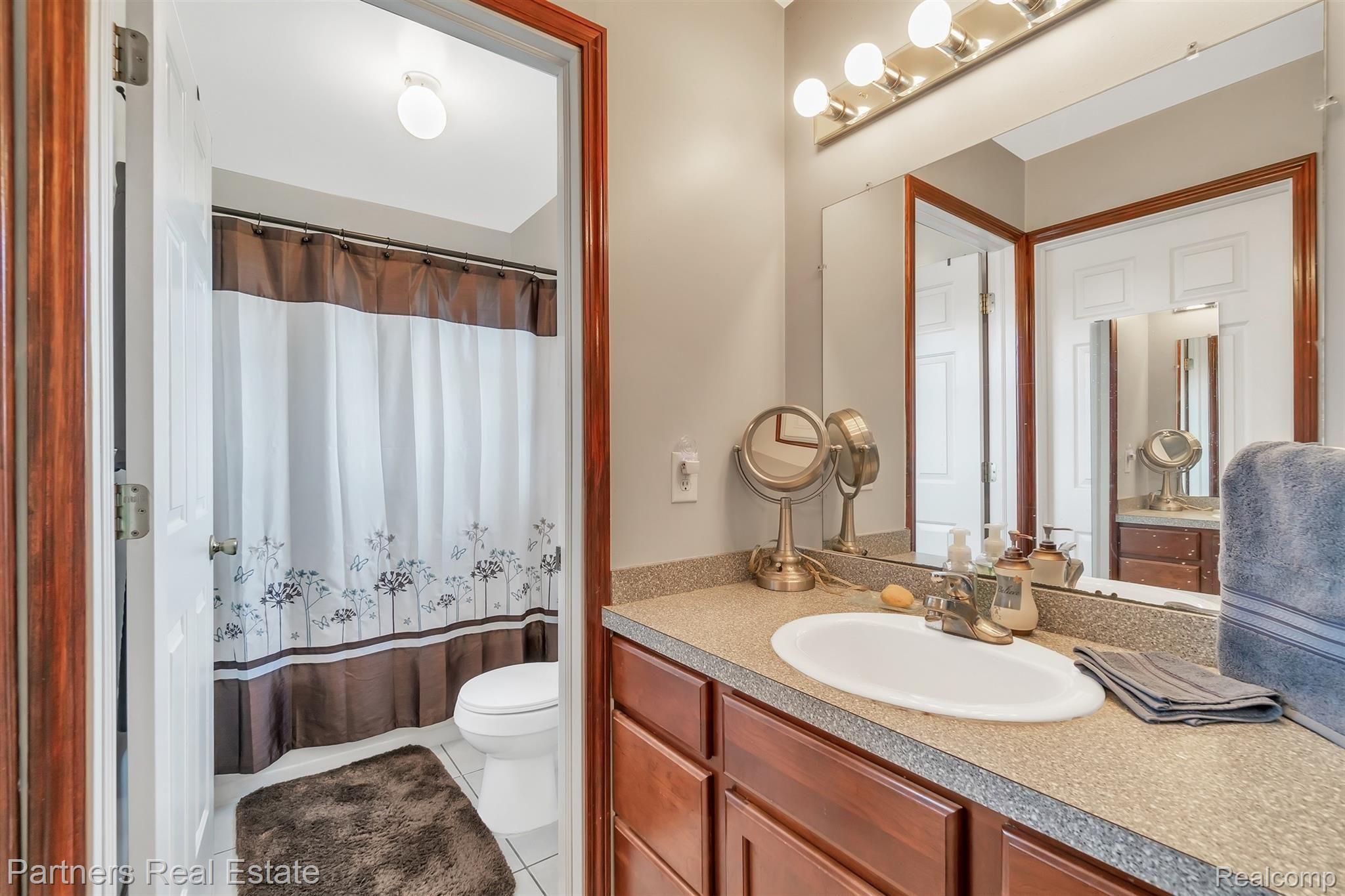 9637 North Marsh Road Fowlerville, MI 48836 - Photo 23 of 46 23-9637 N Marsh Rd-windowstill-real.jpg