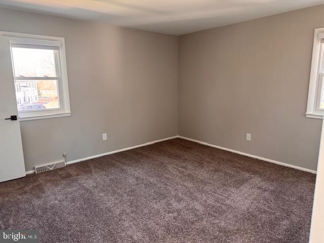 8304 Rolling Road Manassas, VA 20110 - Photo 8 of 12 Gallery Image 8
