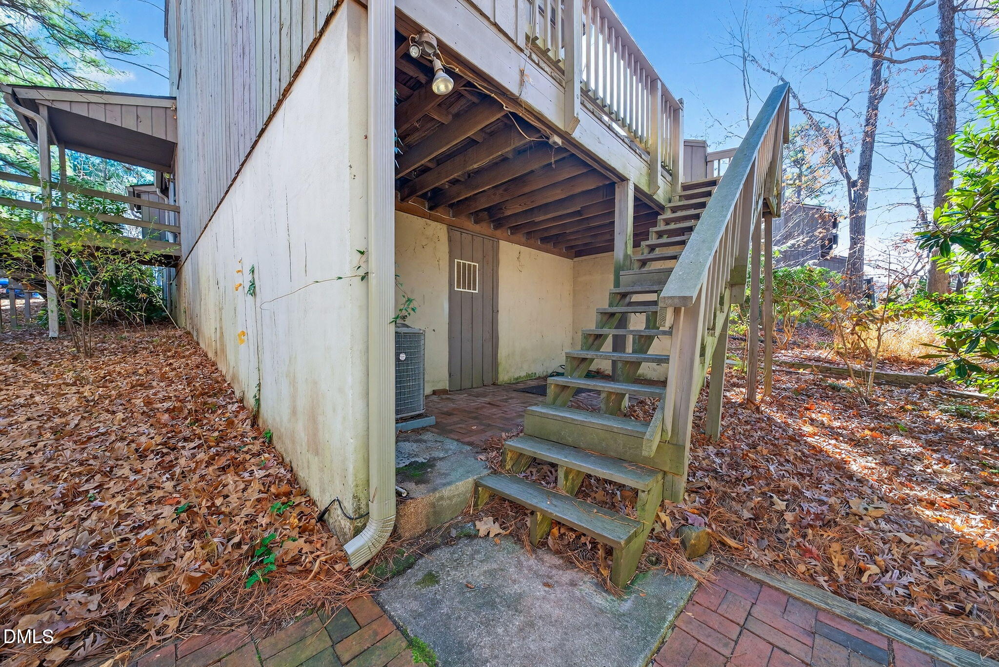 216 Ridge Trail Chapel Hill, NC 27516 - Photo 28 of 30 a view of entryway with wooden stairs