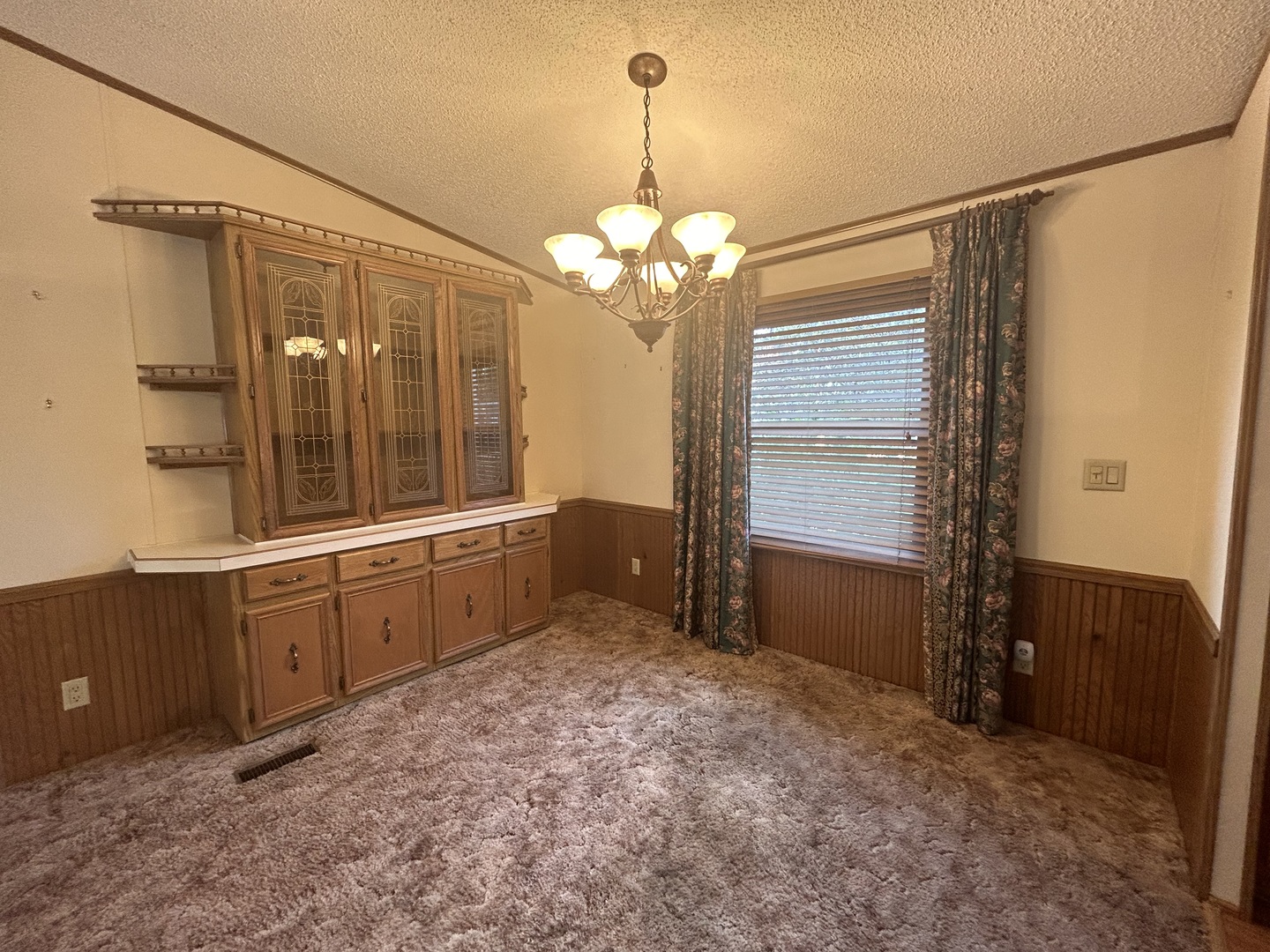 506 Greenview Road Belvidere, IL 61008 - Photo 9 of 22 Gallery Image 9