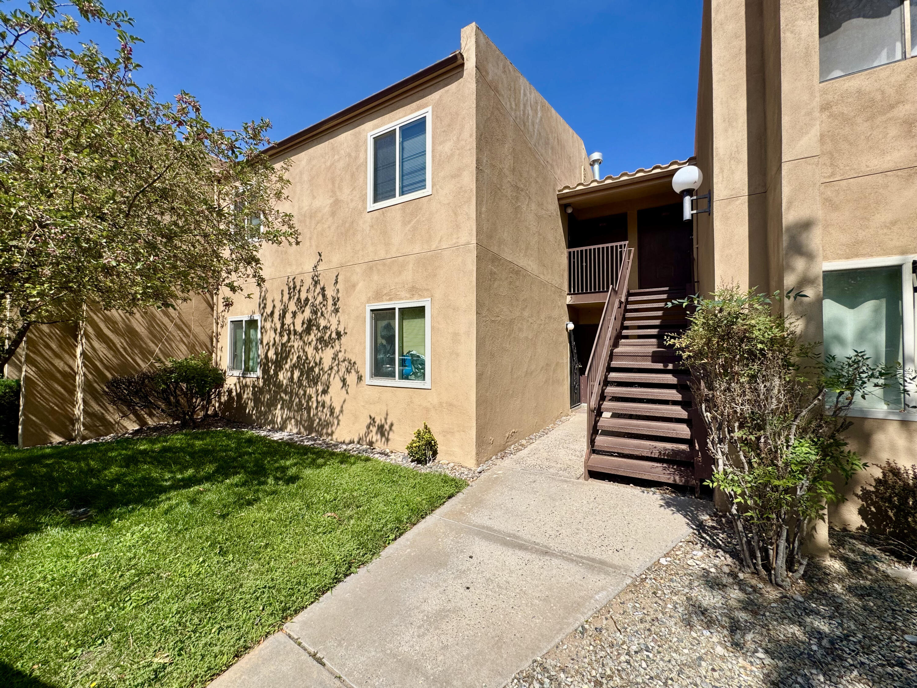 917 Country Club Drive Southeast, Unit H Rio Rancho, NM 87124 - Photo 1 of 26 Gallery Image 1
