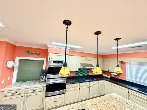 $585,000 | 2166 Highway 199, Mount Vernon, GA 30445