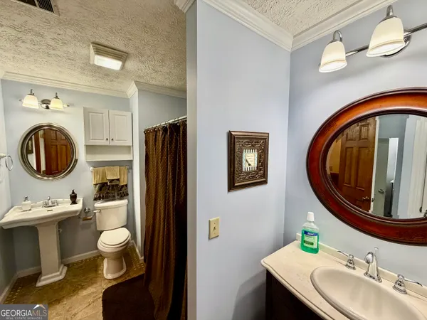 $585,000 | 2166 Highway 199, Mount Vernon, GA 30445