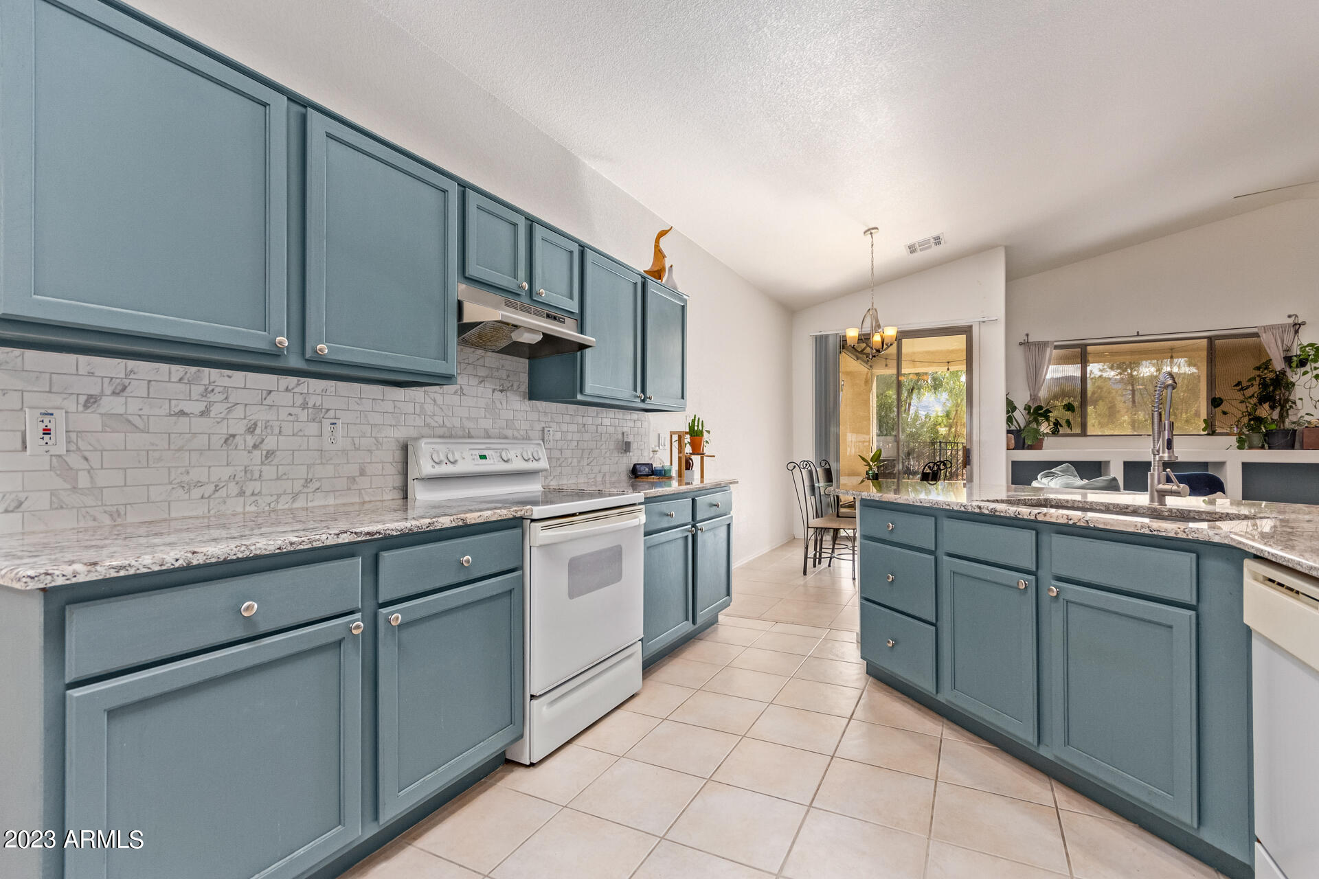 3219 East Fremont Road Phoenix, AZ 85042 - Photo 12 of 45 20 Fremont 3219