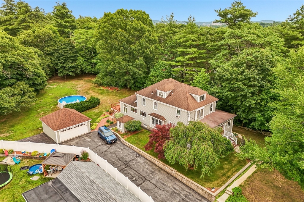 615 Mammoth Road Dracut, MA 01826 - Photo 3 of 41