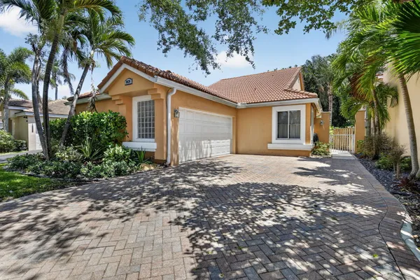 $599,000 | 10124 Northwest 4th Street, Plantation, FL 33324