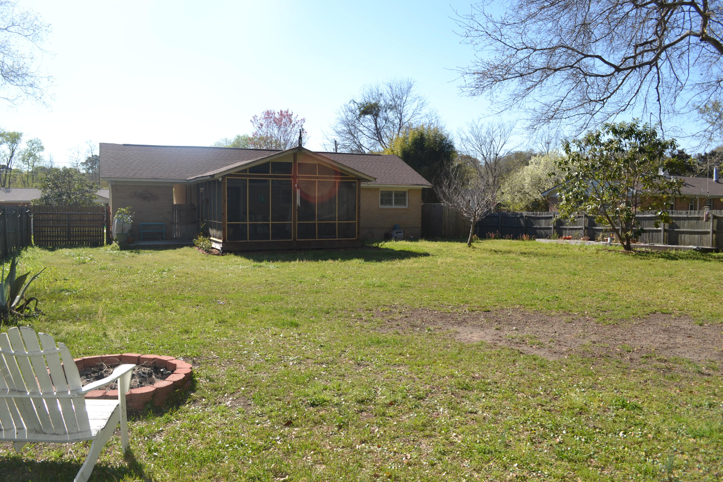 1128 Ocean View Road Charleston, SC 29412 - Photo 20 of 25 DSC_0113