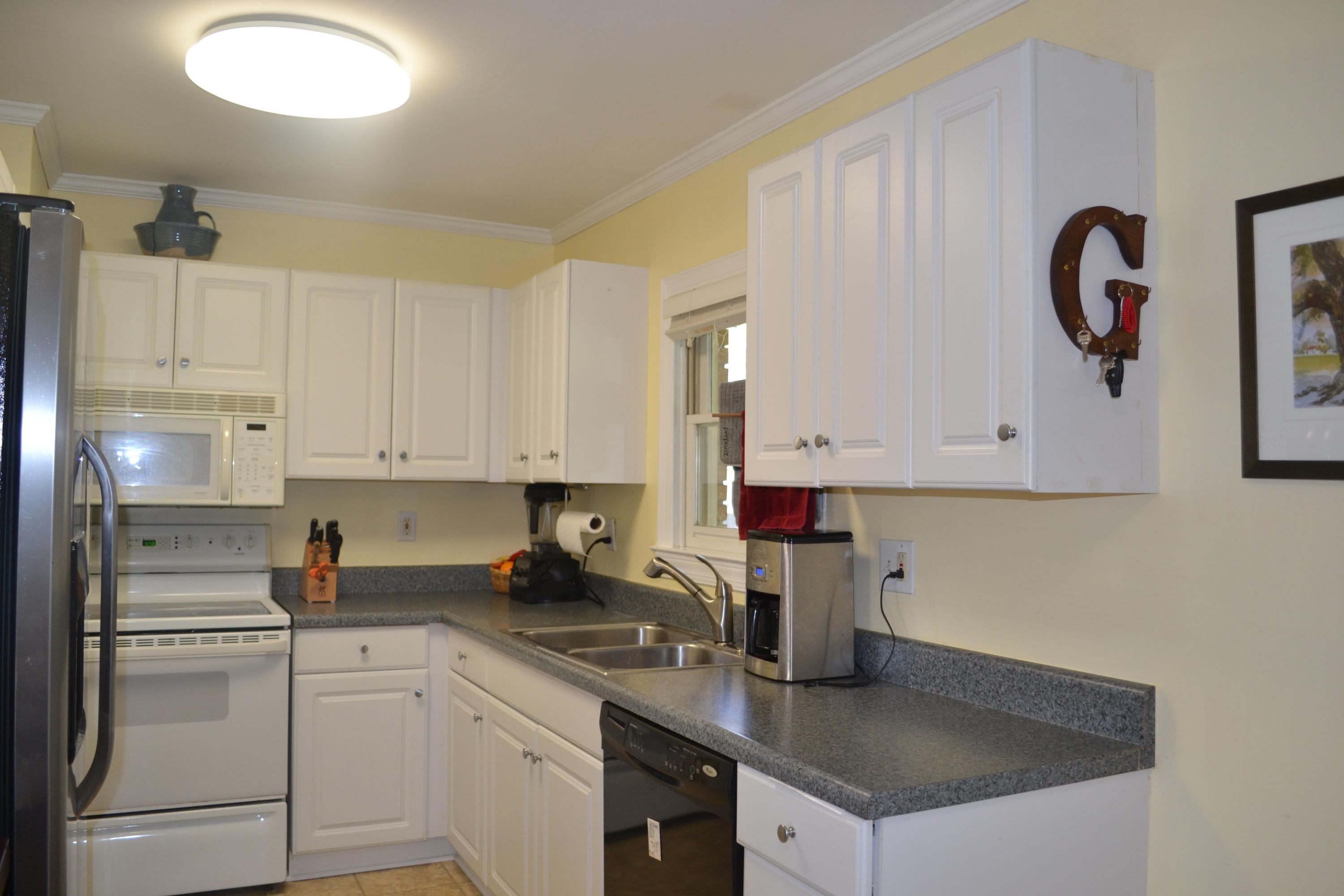 1128 Ocean View Road Charleston, SC 29412 - Photo 9 of 25 DSC_0150