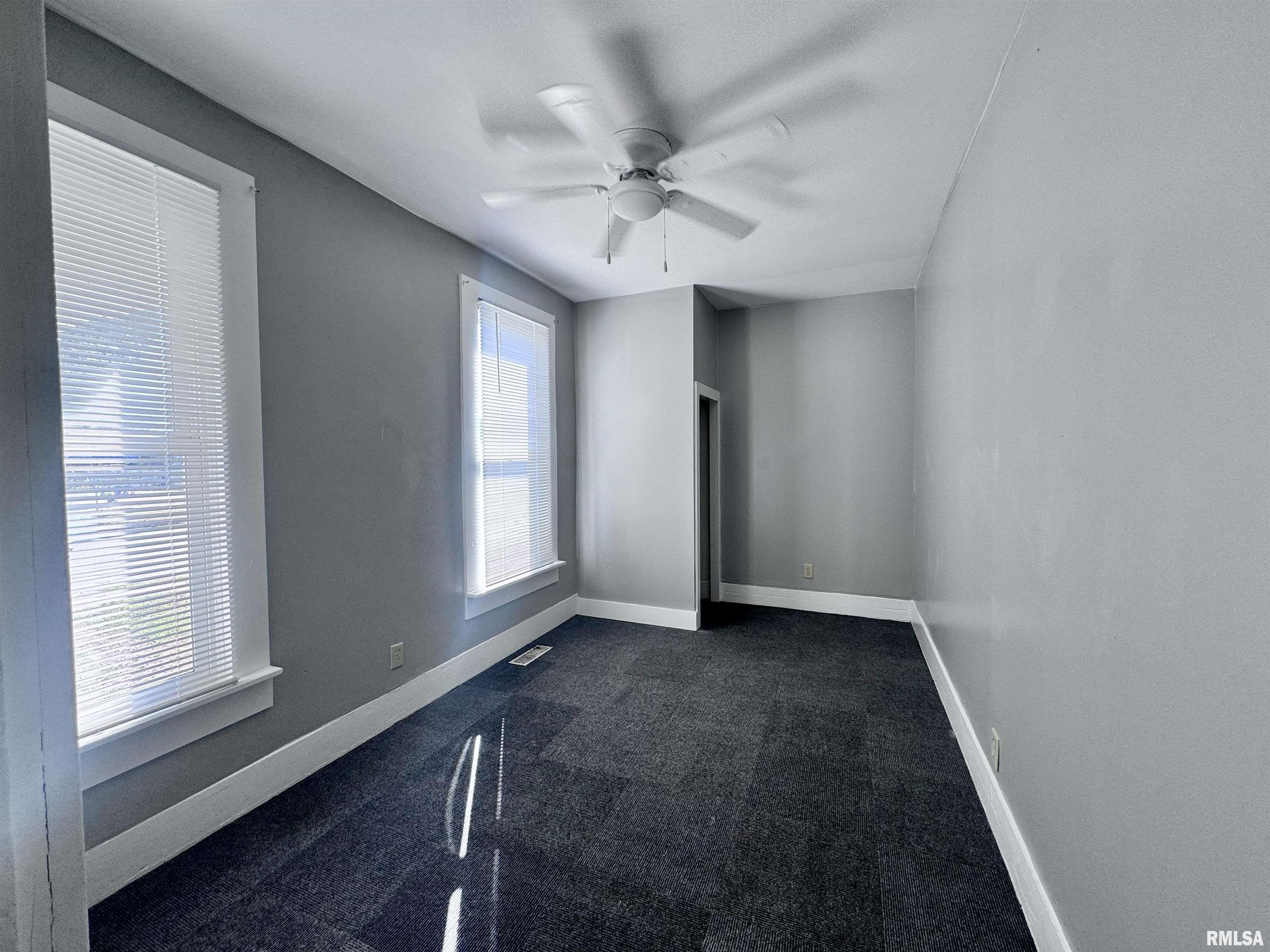 310 South Madison Street Macomb, IL 61455 - Photo 4 of 12