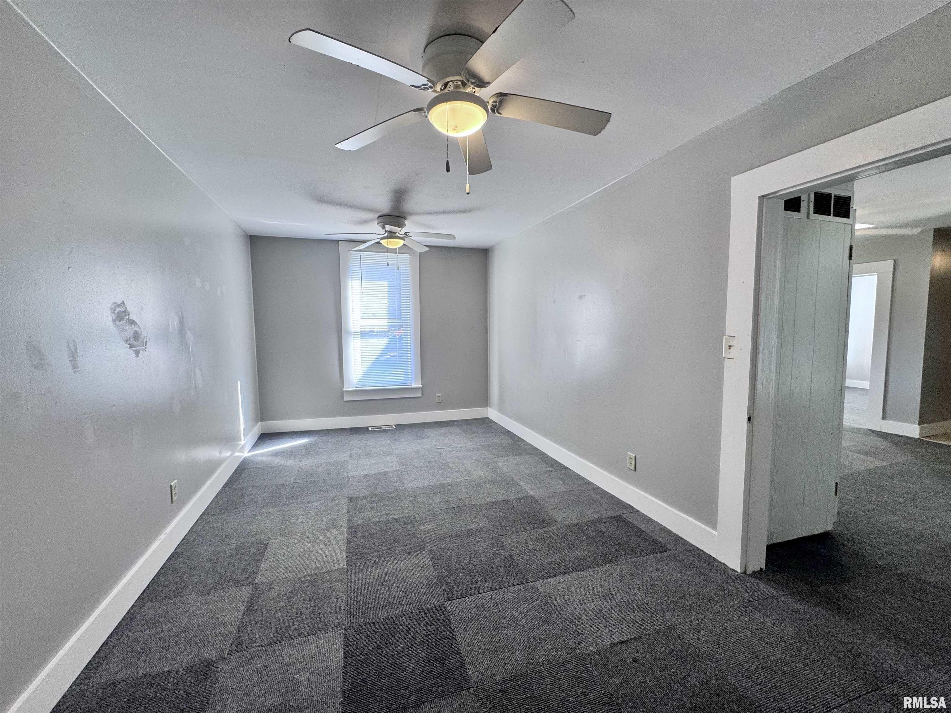 310 South Madison Street Macomb, IL 61455 - Photo 5 of 12