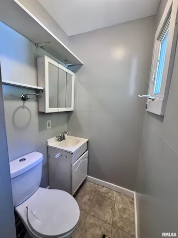 $21,000 | 310 South Madison Street, Macomb, IL 61455