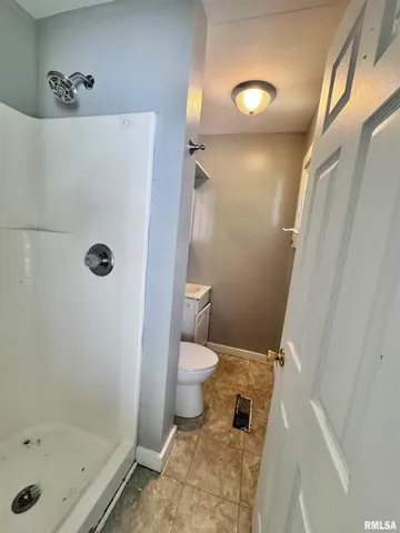 $21,000 | 310 South Madison Street, Macomb, IL 61455