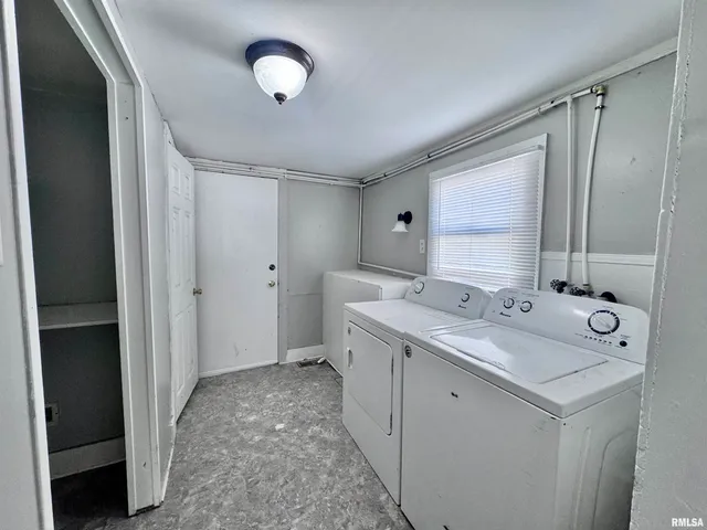 $21,000 | 310 South Madison Street, Macomb, IL 61455