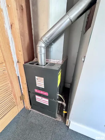 $21,000 | 310 South Madison Street, Macomb, IL 61455