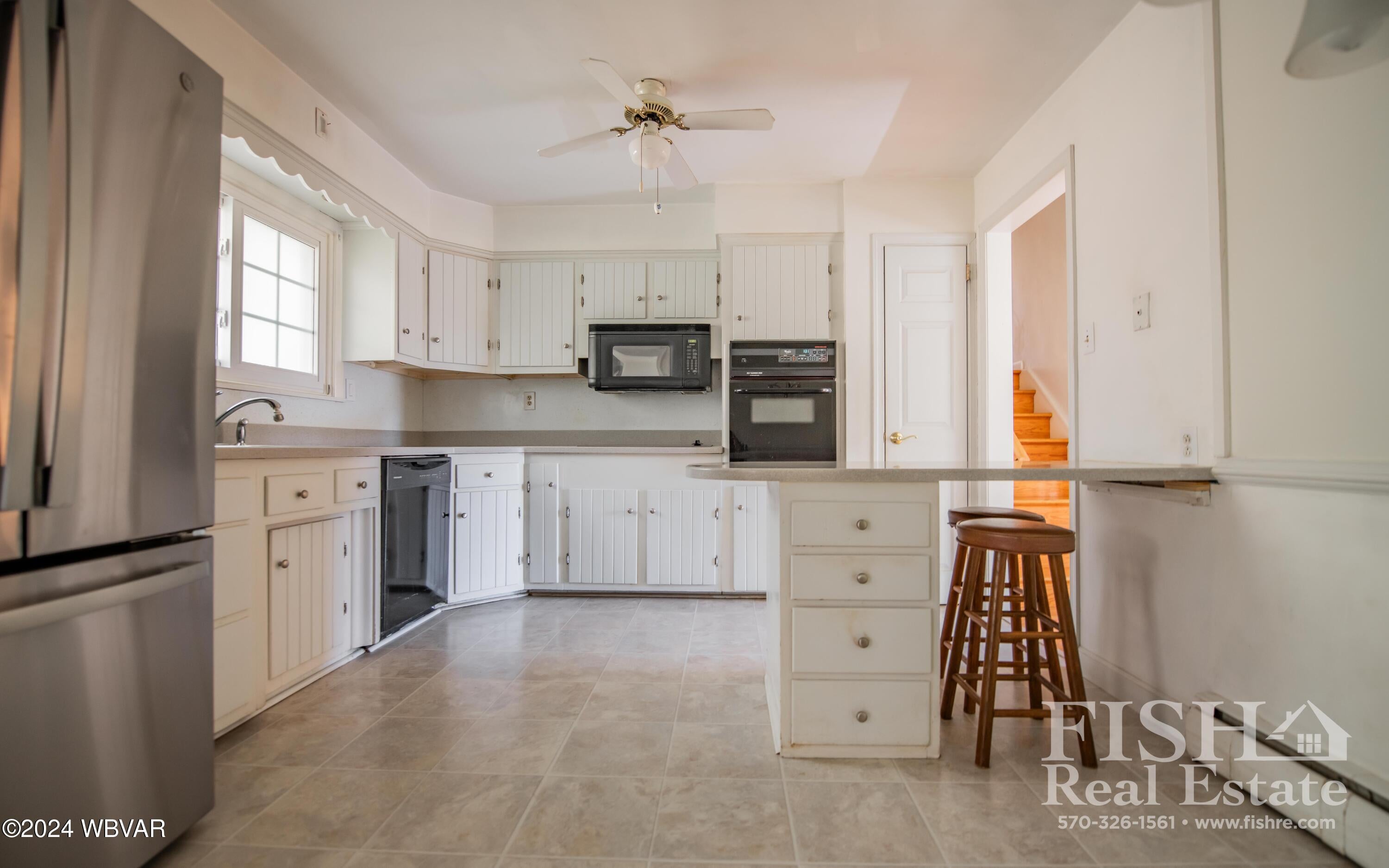 61 Cliffside Drive Williamsport, PA 17701 - Photo 16 of 32 Kitchen