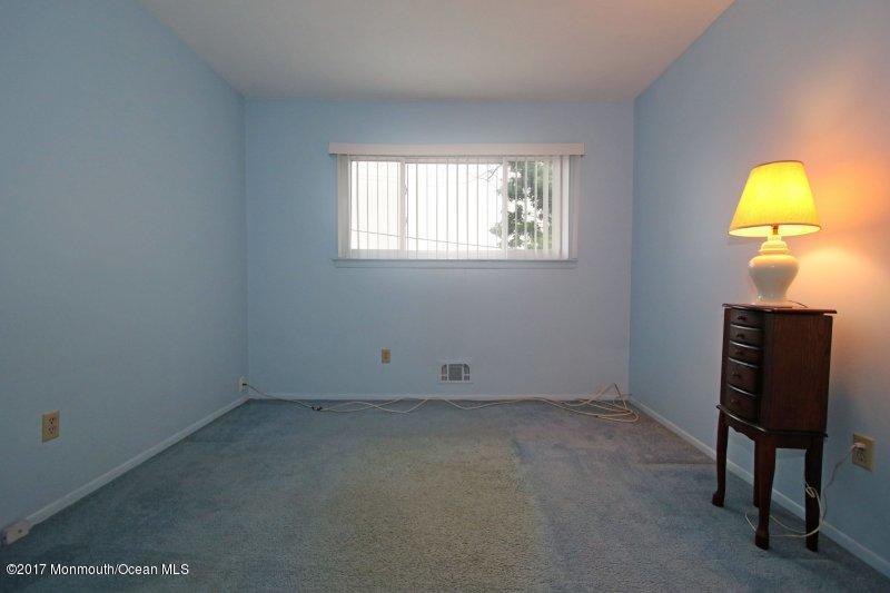 588 Line Road Hazlet, NJ 07730 - Photo 15 of 20 165556499_FdOwQ9lK