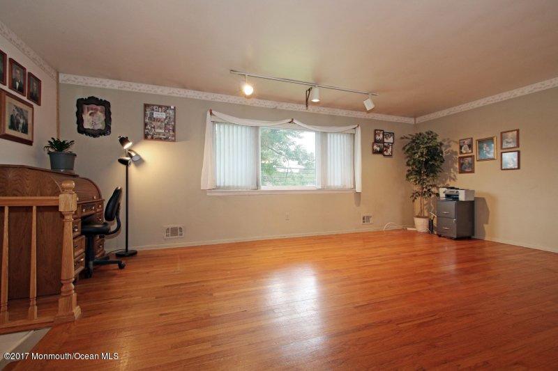 588 Line Road Hazlet, NJ 07730 - Photo 3 of 20 165556484_0tSRgnBj