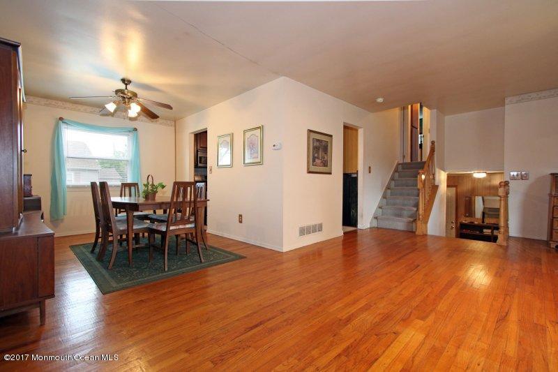 588 Line Road Hazlet, NJ 07730 - Photo 4 of 20 165556487_Larg4fR0