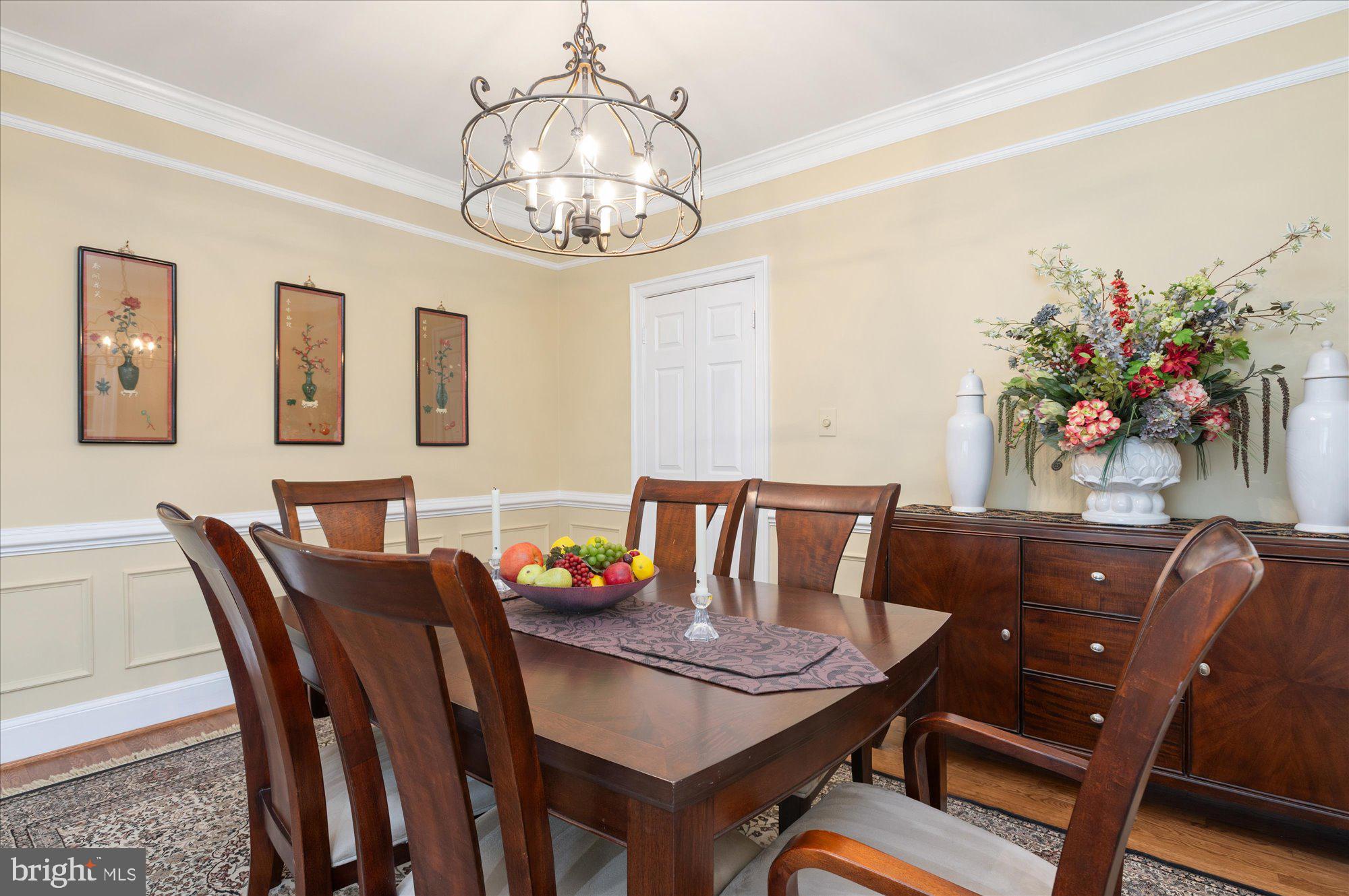 8001 Quarry Ridge Way Bethesda, MD 20817 - Photo 9 of 55 Sepatate Dining Room (9 ft ceilings)