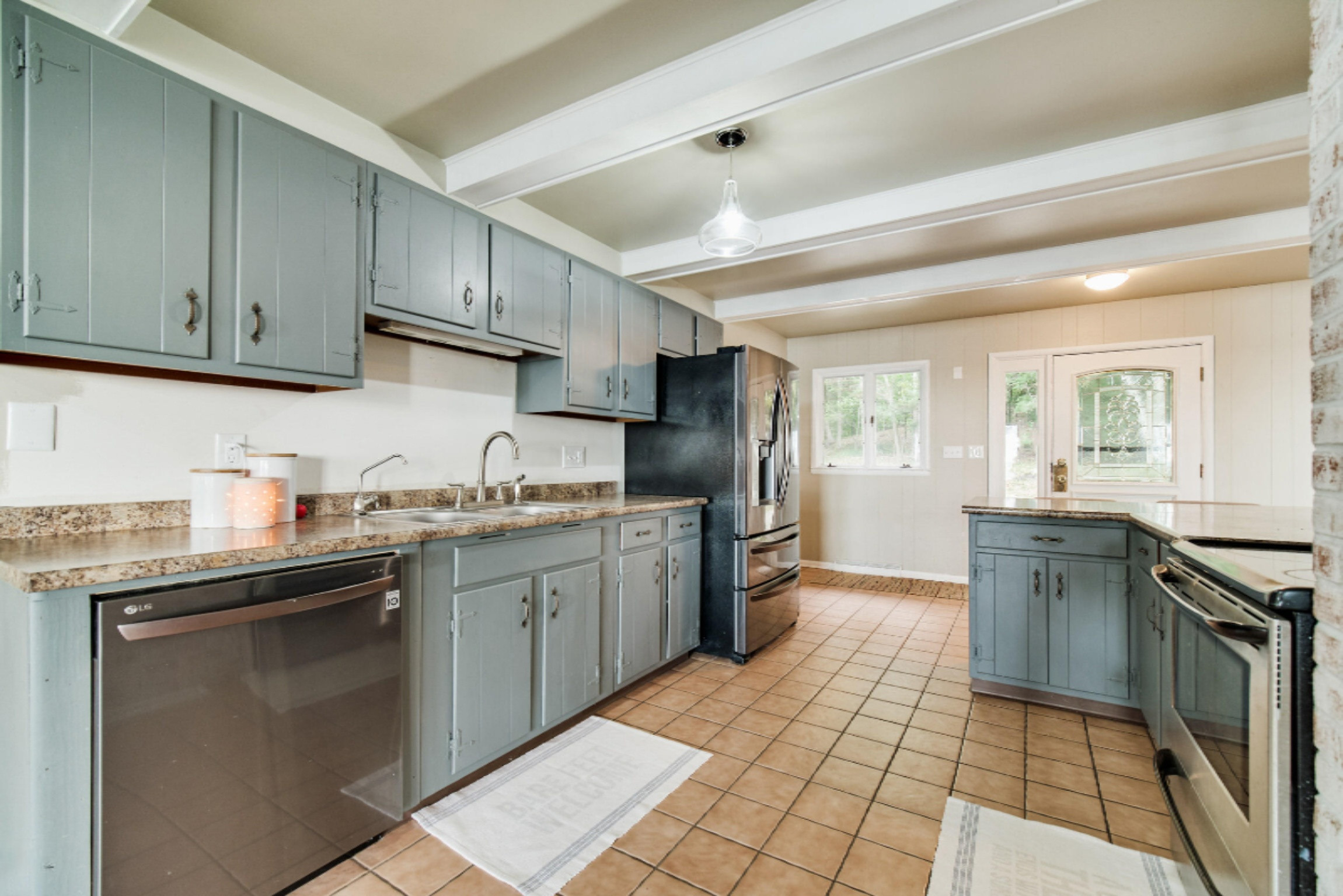 4152 Lakeshore Road Manistee, MI 49660 - Photo 7 of 55 Lakeshore_Rd-27