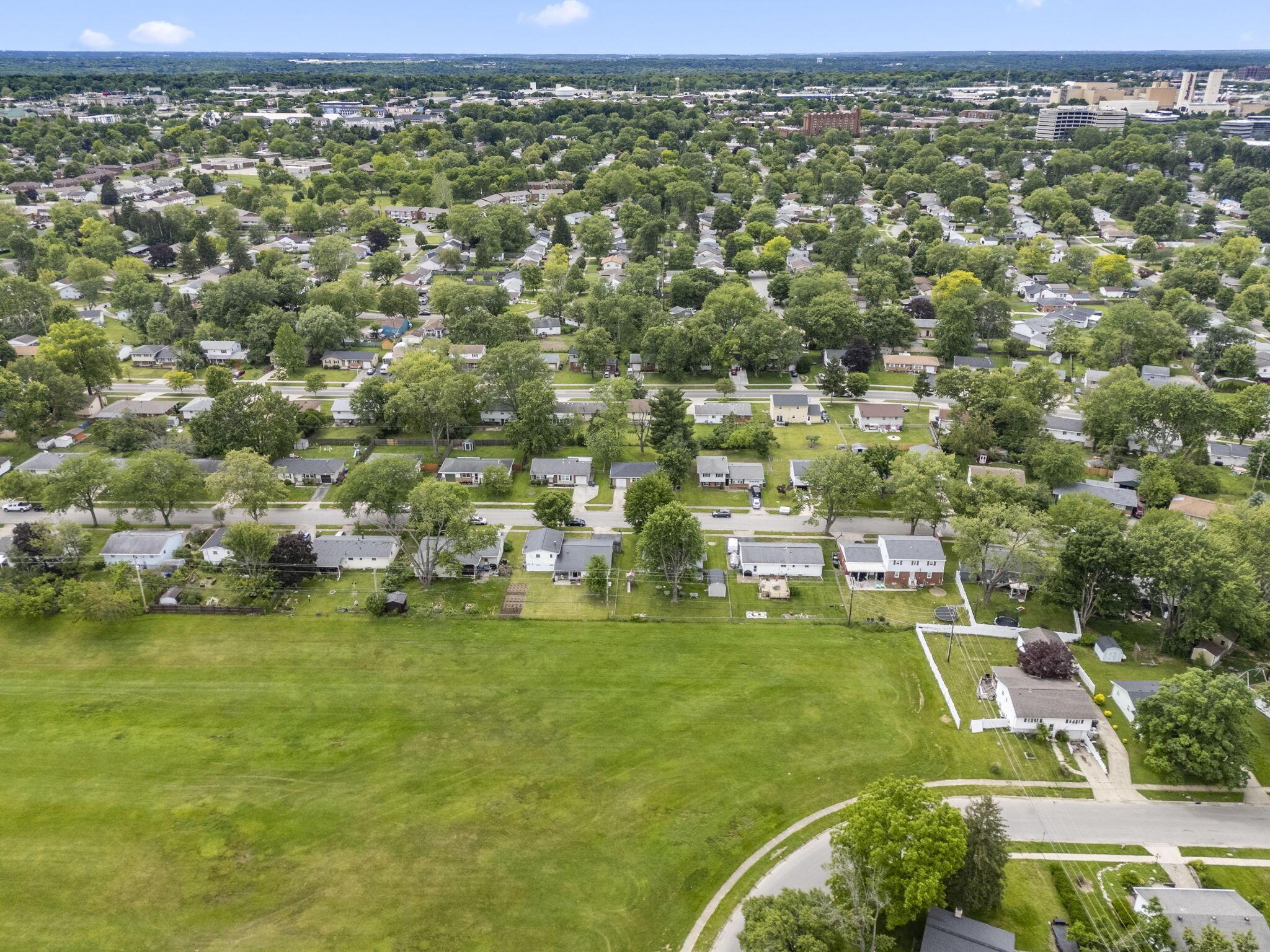 6365 Faircrest Road Columbus, OH 43229 - Photo 80 of 87 80-web-or-mls-DJI_20260601150015_0071_D