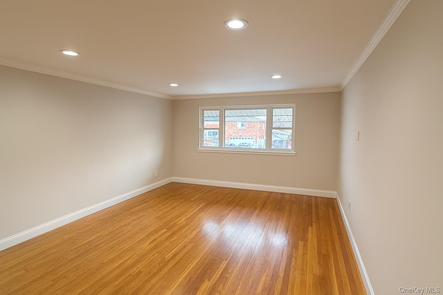 195 Meagher Avenue, Unit 1 Bronx, NY 10465 - Photo 4 of 12