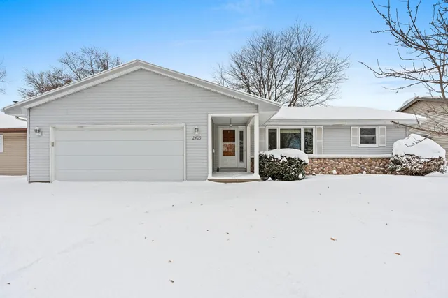 $324,900 | 2405 North Erb Street, Appleton, WI 54911