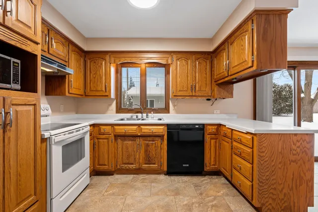 $324,900 | 2405 North Erb Street, Appleton, WI 54911