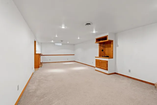 $324,900 | 2405 North Erb Street, Appleton, WI 54911