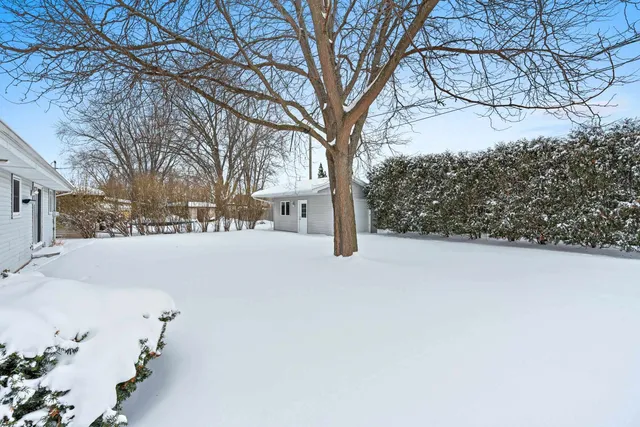 $324,900 | 2405 North Erb Street, Appleton, WI 54911