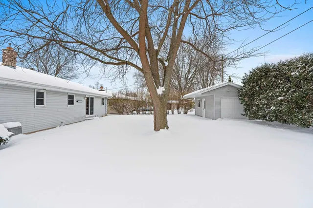 $324,900 | 2405 North Erb Street, Appleton, WI 54911