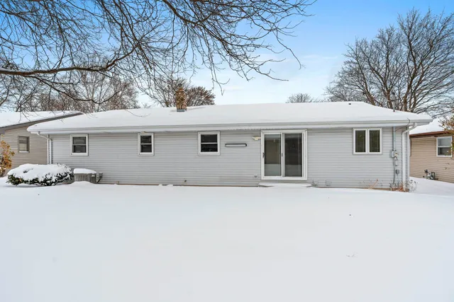 $324,900 | 2405 North Erb Street, Appleton, WI 54911