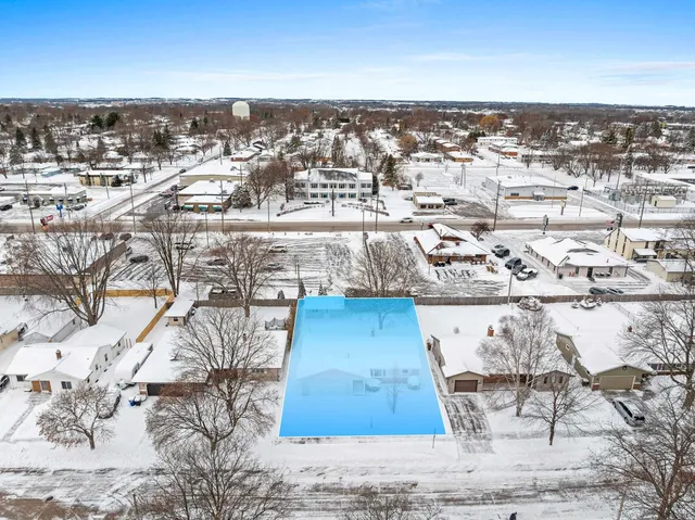 $324,900 | 2405 North Erb Street, Appleton, WI 54911