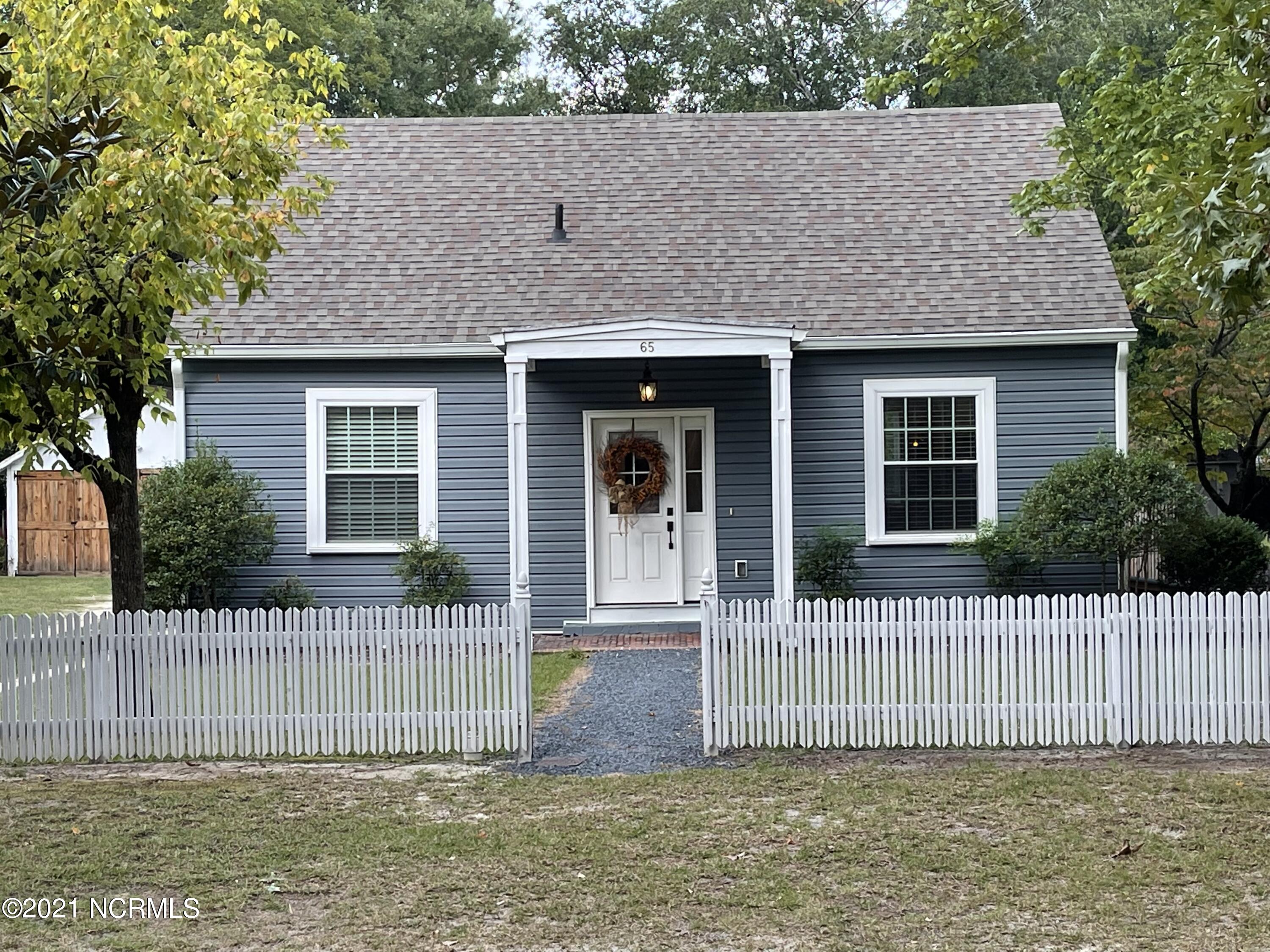 65 Dundee Road Pinehurst, NC 28374 - Photo 1 of 7 Front