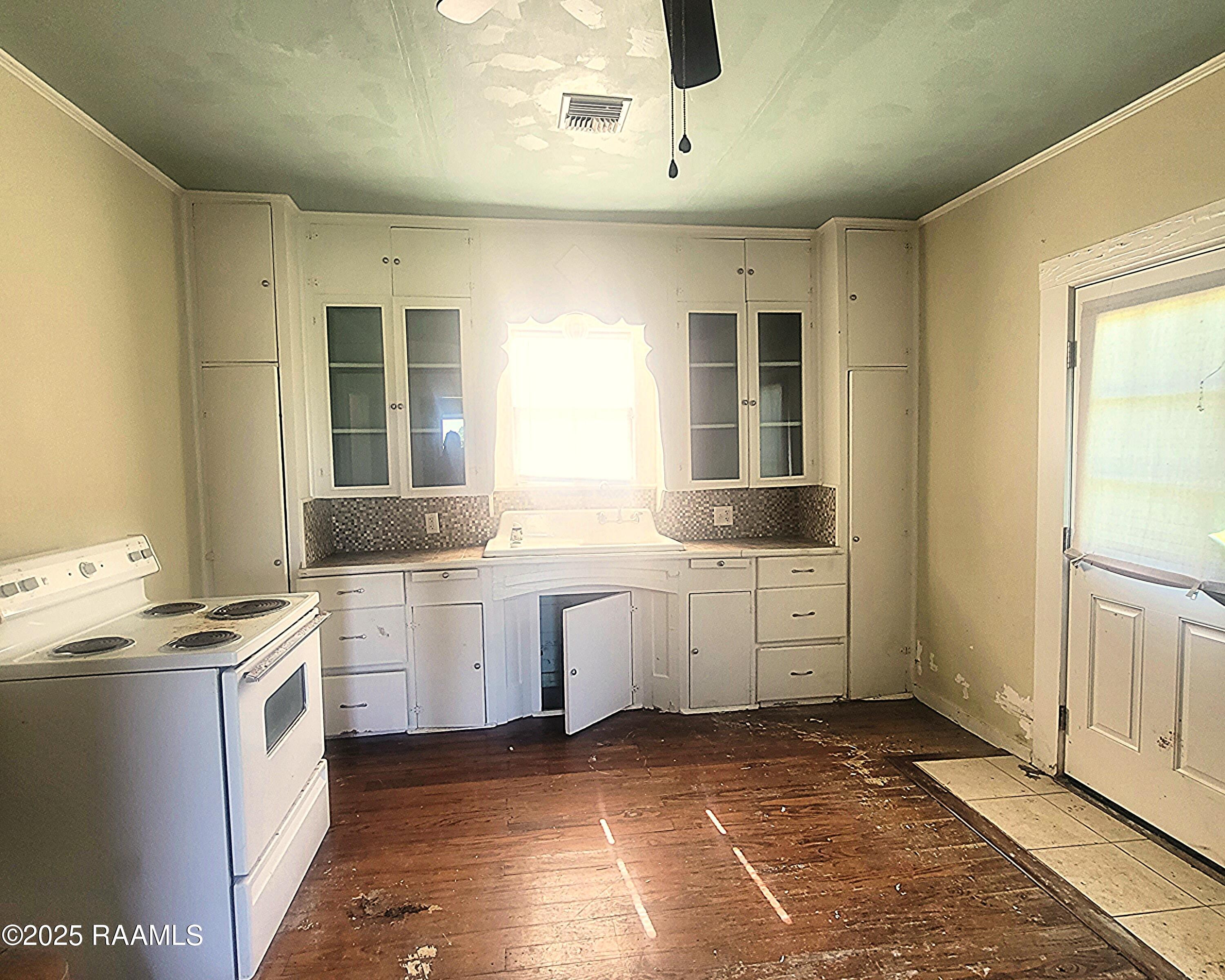 Kitchen 9028