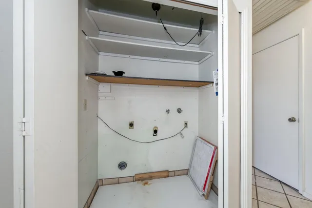 view of utility room
