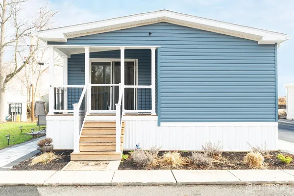 $215,000 | 4 Oakdale Village Drive, Kendall Park, NJ 08824