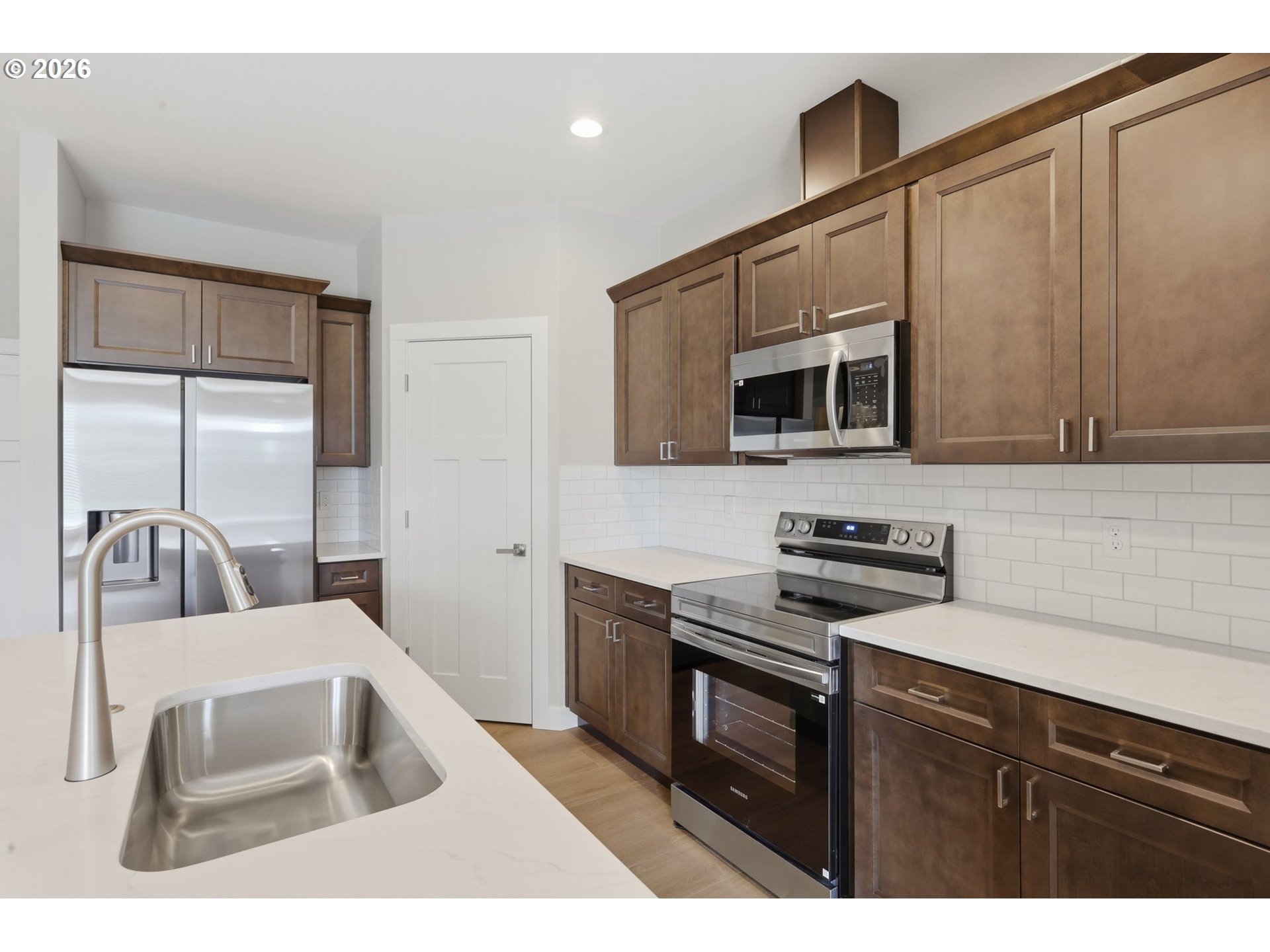 4011 Southwest Royal Avenue Gresham, OR 97080 - Photo 16 of 48