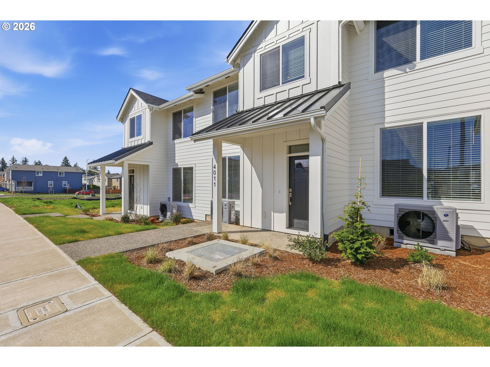 4011 Southwest Royal Avenue Gresham, OR 97080 - Photo 4 of 48