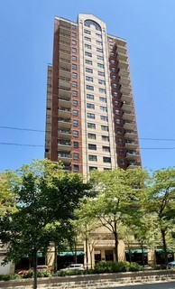 1529 South State Street, Unit 4B Chicago, IL 60605 - Photo 1 of 16 a front view of a building