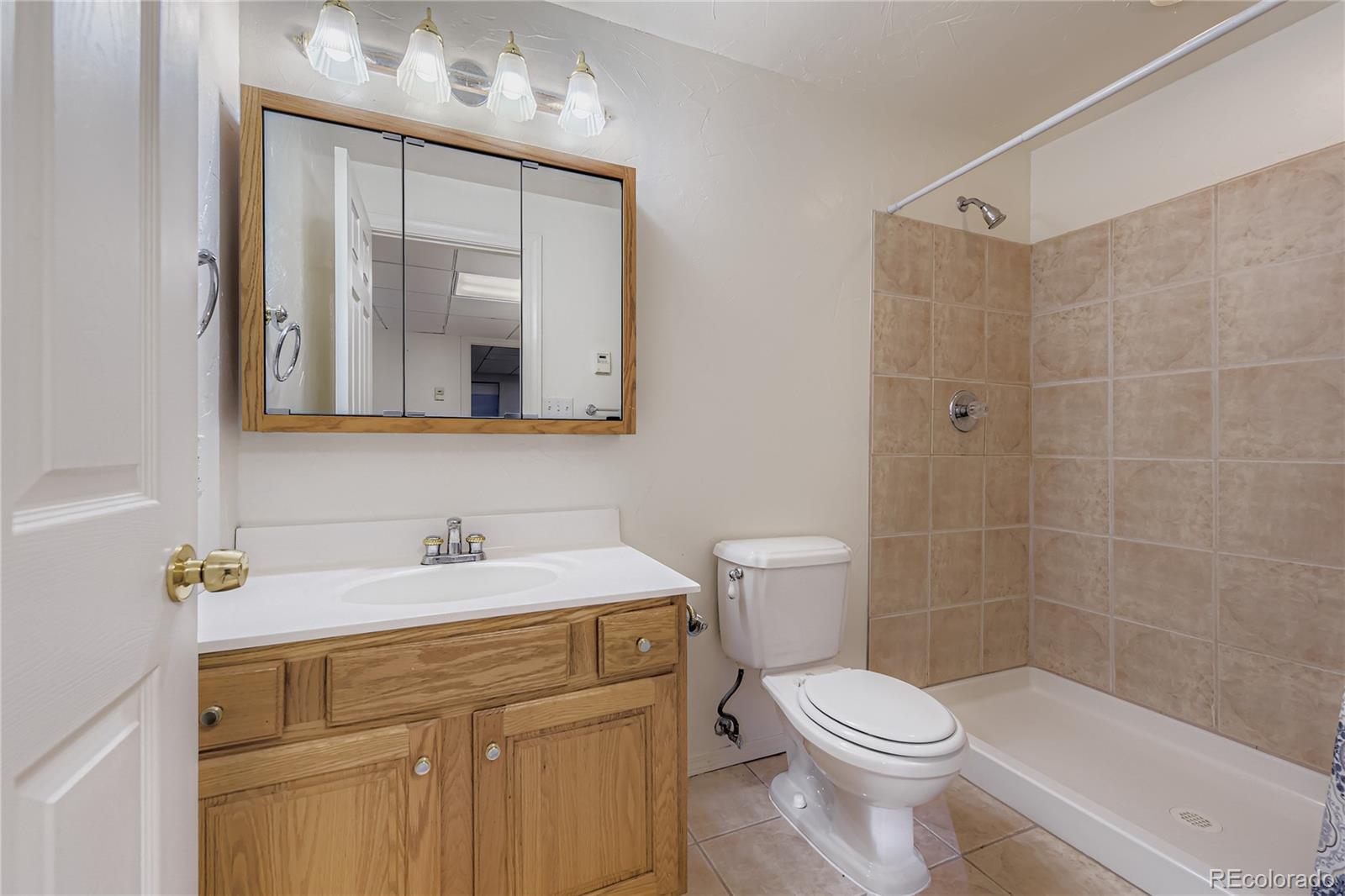 4927 Tarcoola Lane Highlands Ranch, CO 80130 - Photo 14 of 19