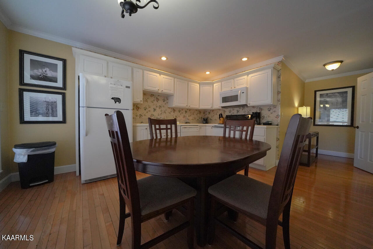 150 Roaring Fork Road Gatlinburg, TN 37738 - Photo 9 of 20 36D961EC-6D54-4AEB-94E2-FE89645C758A