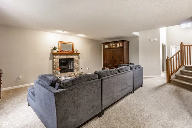 $389,900 | 6589 Avalon Boulevard, Avon, IN 46123