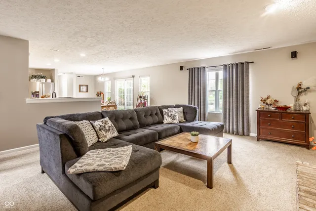 $389,900 | 6589 Avalon Boulevard, Avon, IN 46123